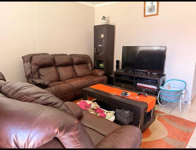 3 BEDROOM HOUSE FOR SALE IN WATERKLOOF EAST